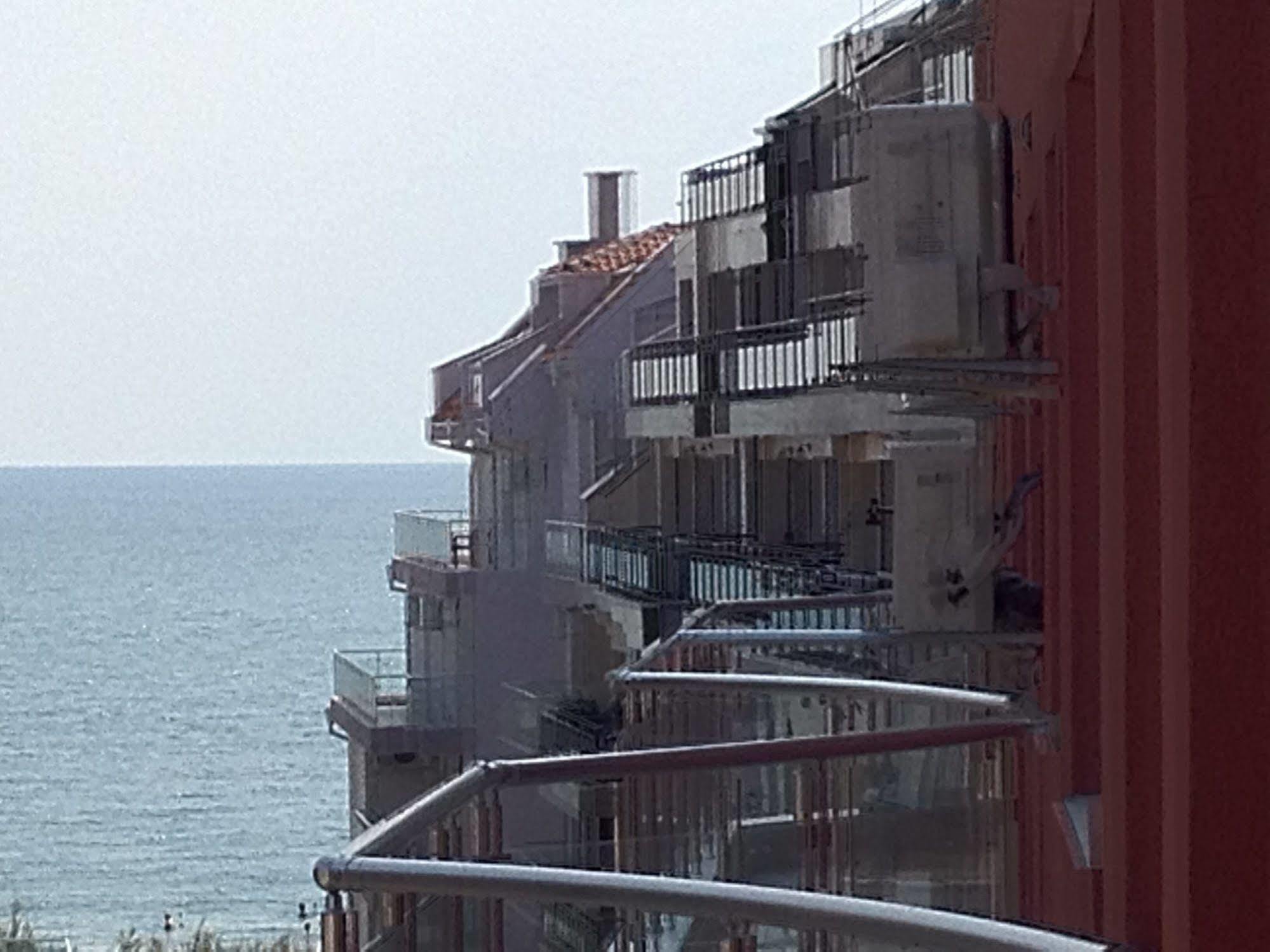 Arizona Del Mar Lägenhet Pomorie Exteriör bild